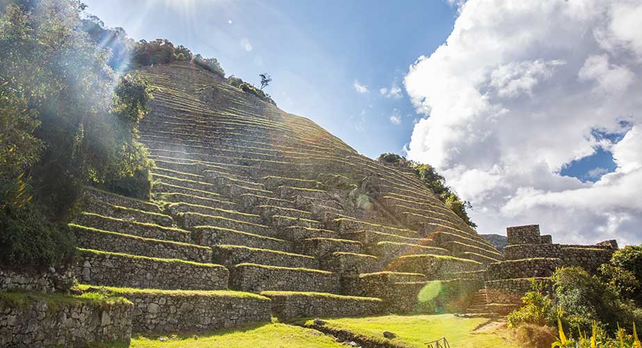 Day 11: INCA TRAIL: KM 104 Day 11: INCA TRAIL: KM 104