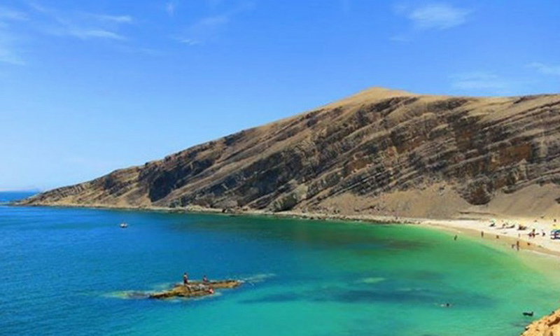 Day 4: FULL DAY PARACAS & ICA Day 4: FULL DAY PARACAS & ICA