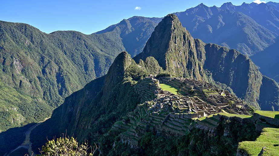 Day 10: MACHUPICCHU "SUN RISE EXPERIENCE" Day 10: MACHUPICCHU "SUN RISE EXPERIENCE"