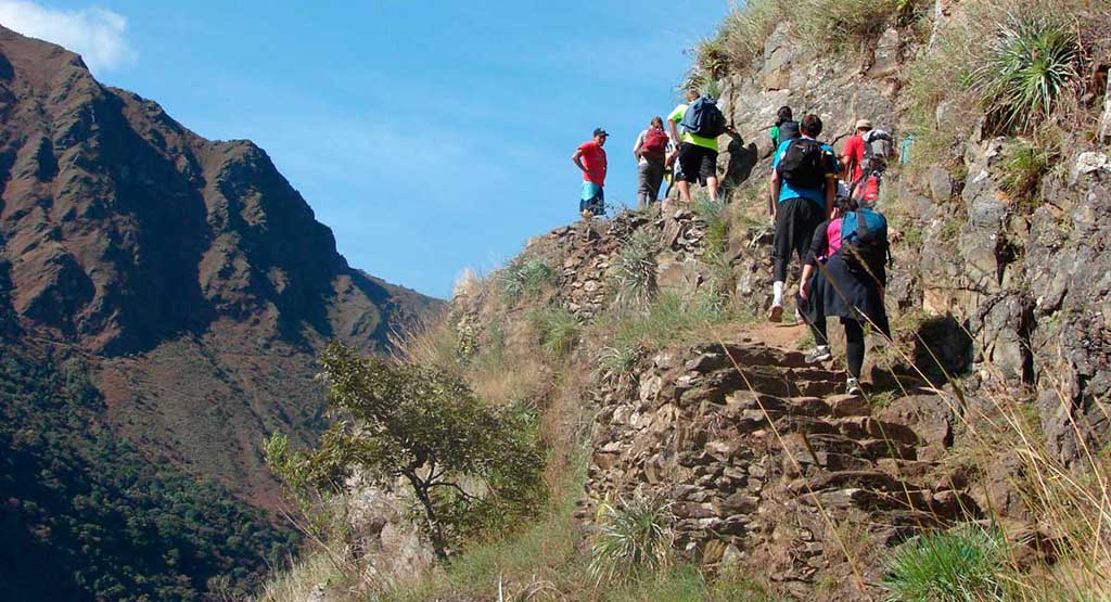 Day 2: Santa Maria - Inca Trail – Cocalmayo Day 2: Santa Maria - Inca Trail – Cocalmayo